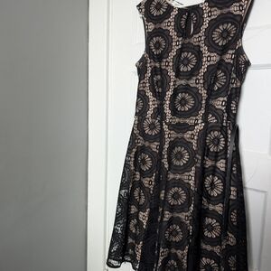 London Times Black and Cream Lace Midi Dress